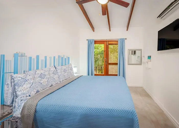 2br 2bath Private Pool Surfers Paradise 7min Walk - * Tamarindo