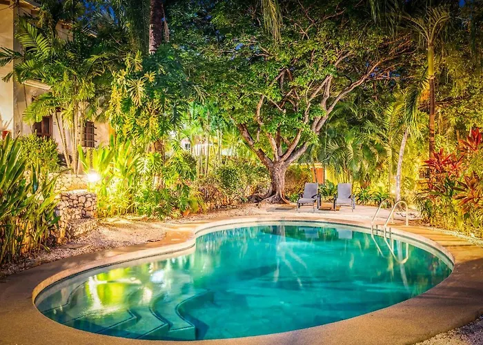 2br 2bath Private Pool Surfers Paradise 7min Walk - *