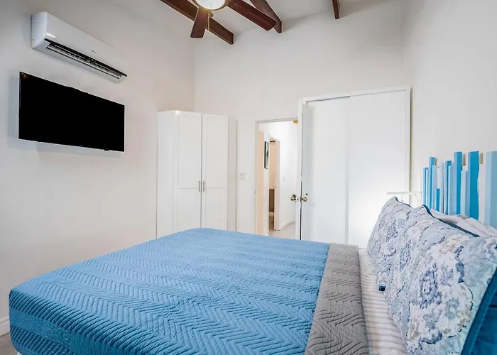 2br 2bath Private Pool Surfers Paradise 7min Walk -