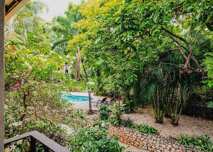 2br 2bath Private Pool Surfers Paradise 7min Walk -